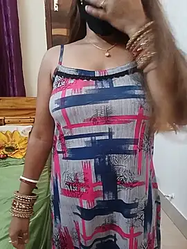 BongQueen9 webcam