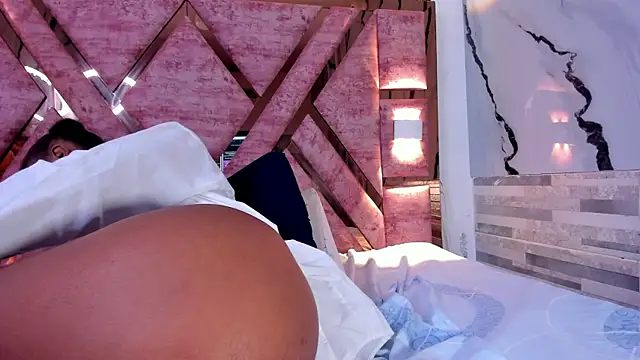 averline_sterling webcam
