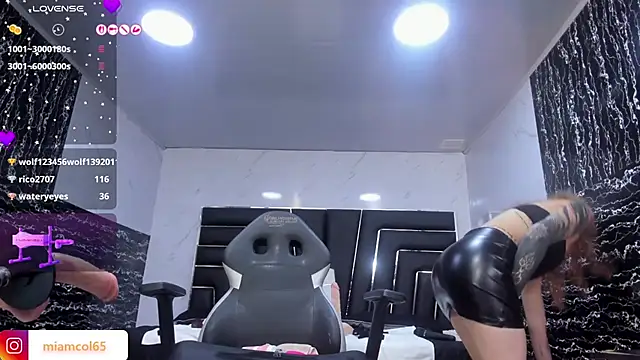 Ladyy_Scarlett webcam