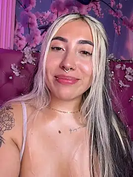 ManuelaVeeleez webcam