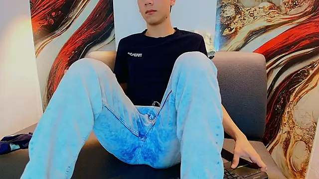 raphael_nyon1 (M twink) - ALL NAKED😈