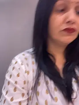 simmy14321 live cam on StripChat