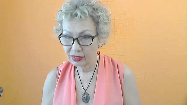 NessyJenixs webcam