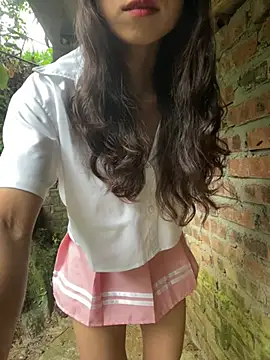 Lipailip_101 webcam