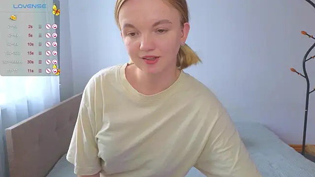 StellaBunny webcam