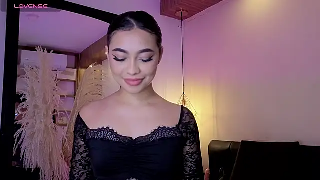 Chloe_monroee webcam