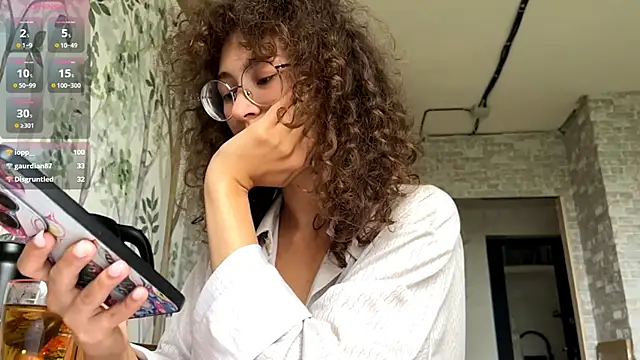 CurlyWinx webcam