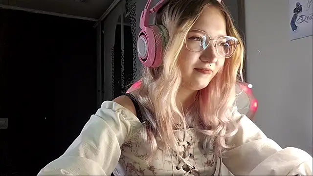 FunnyLila webcam