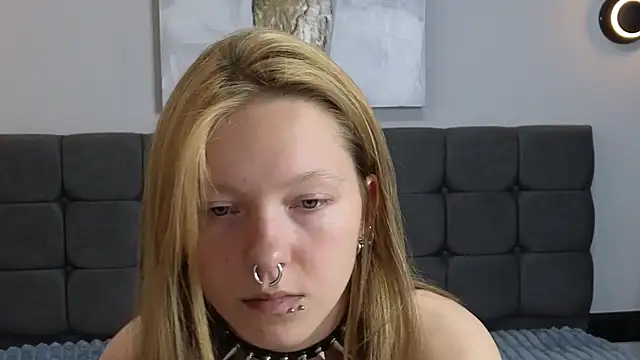 LauraLowe webcam