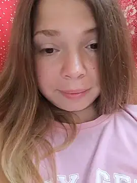 Zuli_Kiska webcam