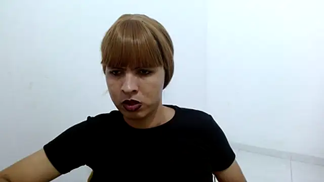 estefania224 webcam