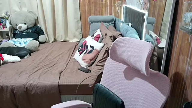 Shiawase1125 webcam
