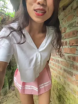 Lipailip_101 webcam