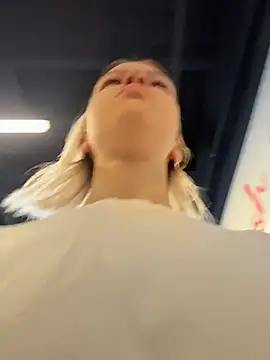 AshleyMur webcam