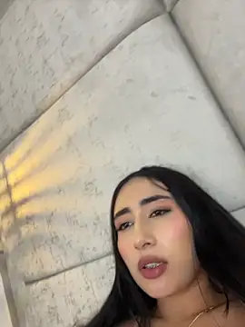 IvonneOwen webcam