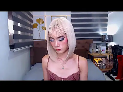 JuicyCockThea webcam