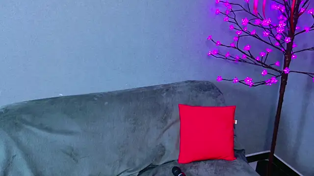 CleoBloom_ webcam