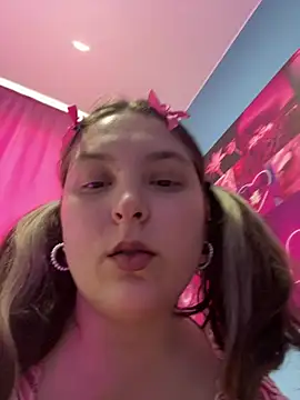 BurleskKate webcam