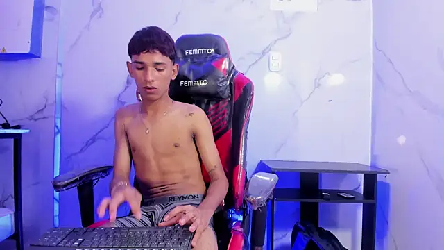 Joseph18_ webcam