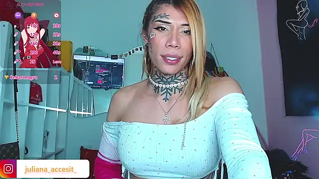 caroline_cossei webcam