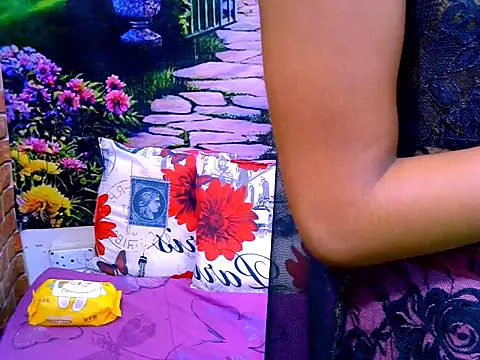 IndianPretty14u2Luv webcam