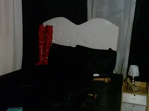 AshantTsiBigCock webcam