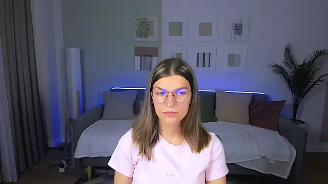 AnnaThorne webcam