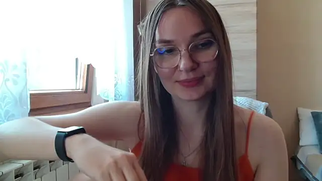 LooveELLYx webcam