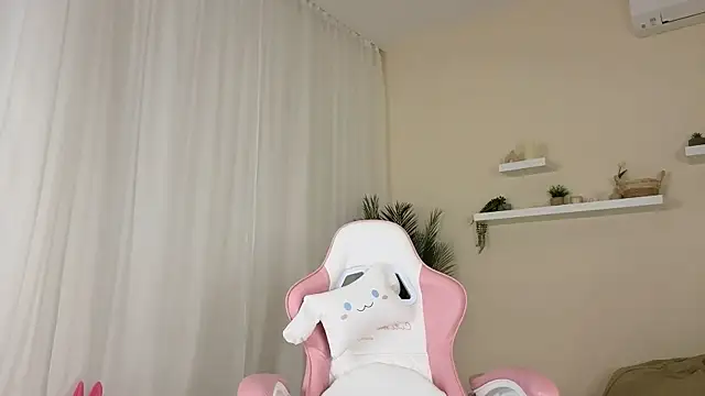 BetsyGonzale webcam