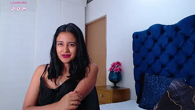 Lili666_ webcam