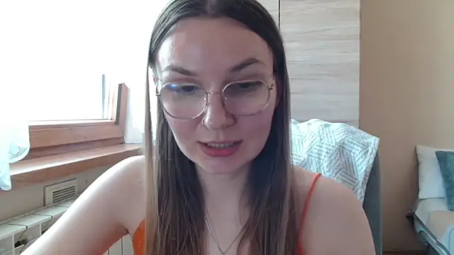 LooveELLYx webcam