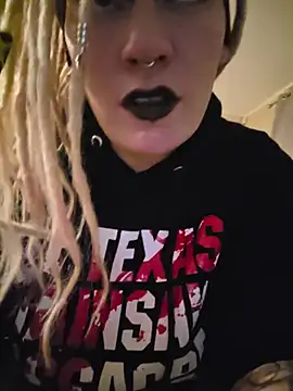 PinkTheHawk webcam