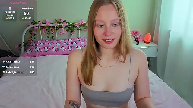 AngelBlaze live cam on StripChat