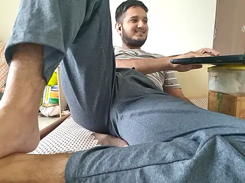 young-hairy-jon webcam