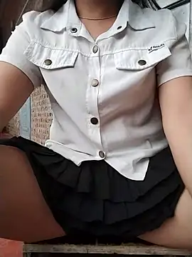 -Brooch- webcam