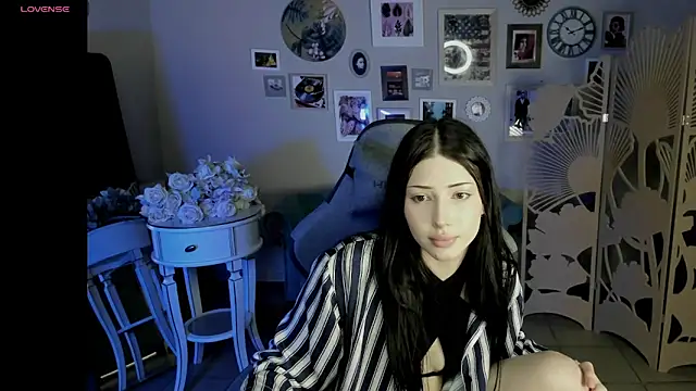 DianaRayyy webcam