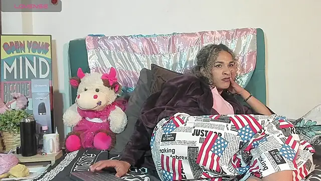 StefanyMiler webcam