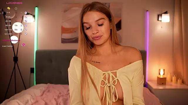 JanetJennings webcam
