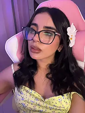 Emily-14 webcam