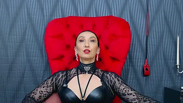 MistressDora webcam