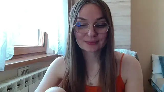 LooveELLYx webcam