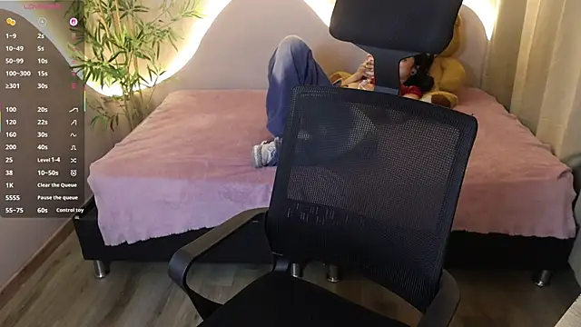Emma_Lirys webcam