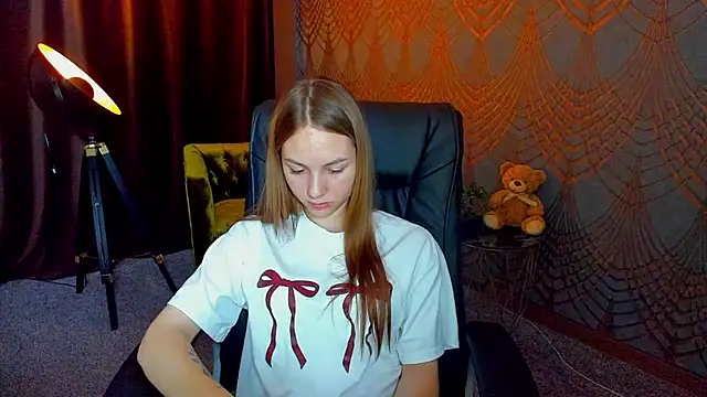 MilaAddams webcam