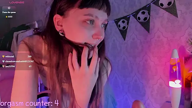 RileyNymph webcam