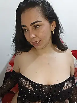 Emily_Divi69 webcam