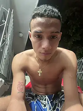 friends_lust_latin webcam