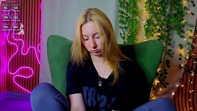 RosalieHandley webcam