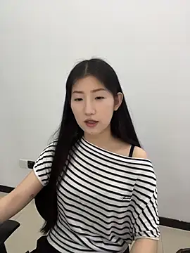 Mina_168 webcam
