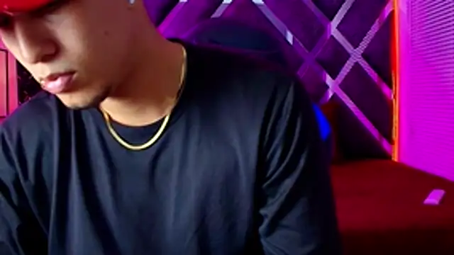 dominic_connor webcam
