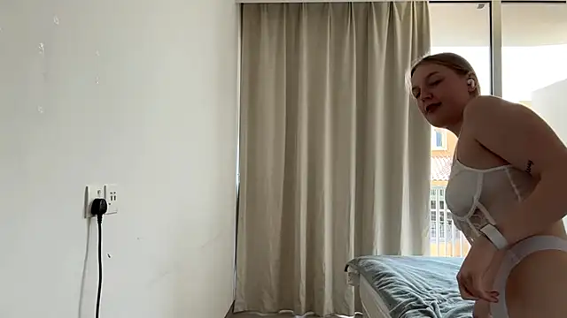 JeanelleLeitheiser webcam